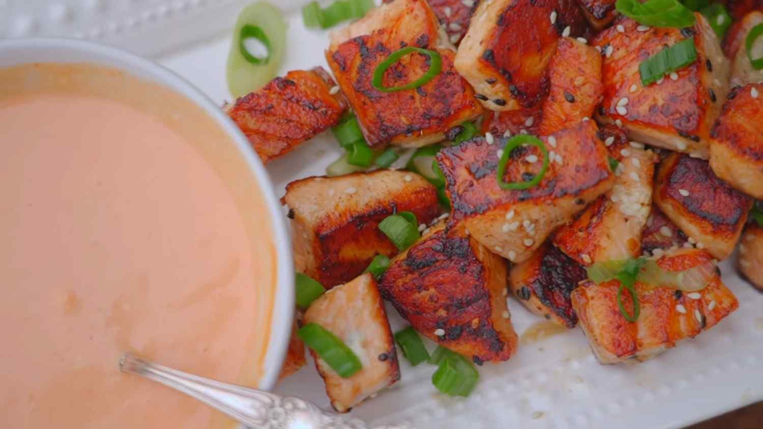 tasty-bang-bang-salmon-bites-recipe (3)