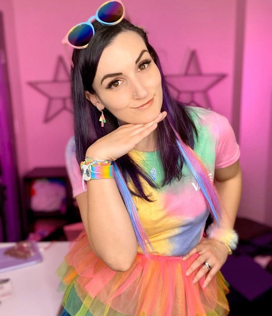 LaurenzSide (Youtuber) Wiki, Bio, Age, Height, Weight, Measurements, Husband, Net Worth, Facts