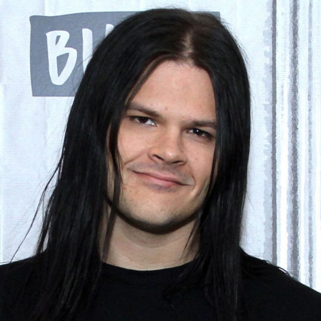 Travis Bacon (Singer) Age, Bio, Wiki, Height, Weight, Girlfriend, Net Worth, Born, Career, Facts