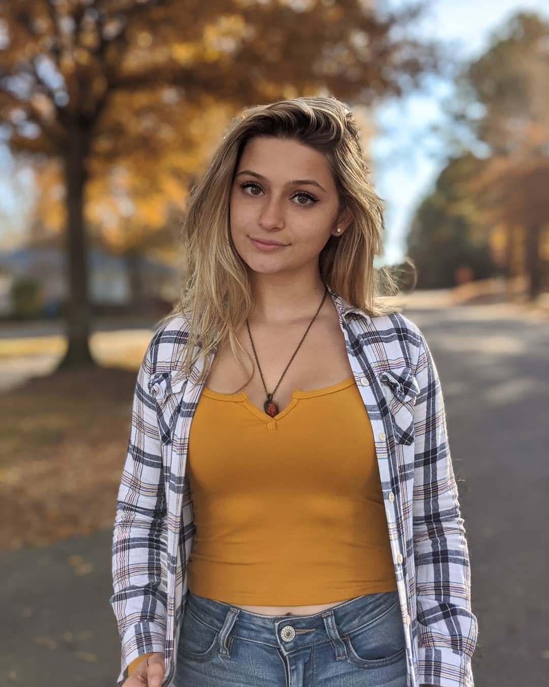 Katerino Youtuber Bio Wiki Boyfriend Dating Age Height Weight Net Worth Facts Starsgab