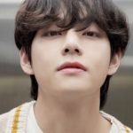 V (BTS) Wiki, Bio, Age, Height, Weight, Girlfriend, Family, Net Worth, Career, Facts