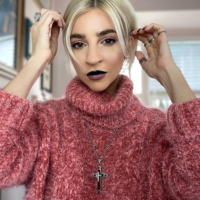 Gabbie-Hanna-facts