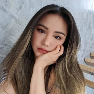 Australian Youtuber Chloe Ting: Age, Height, Boyfriend, And Net Worth 624