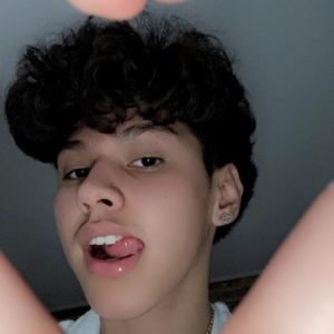 Ricky Flores (TikTok Star) Wiki, Bio, Age, Height, Weight, Dating ...