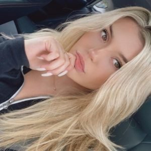 Brookeab (youtuber) Wiki, Bio, Age, Height, Weight, Measurements 