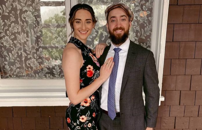 Who Is Abby Shapiro Husband Jacob Roth? - Starsgab