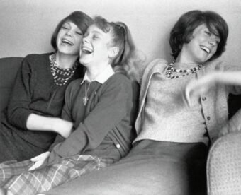 sylvie-dorleac-with-sisters