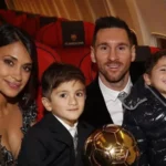 thiago-messi-with-his-father-and-mother-starsgab