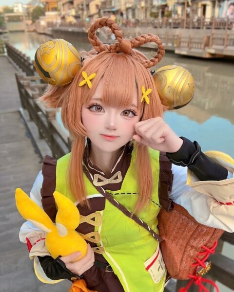 seeu-cosplayer-bio