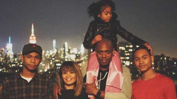 dave-chappelle-with-his-family