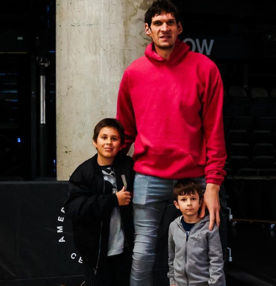 vuk-marjanovic-with-father