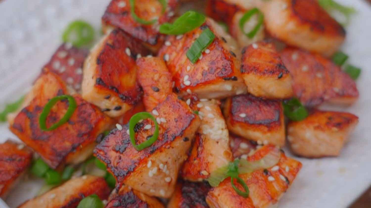 Tasty Bang Bang Salmon Bites Recipe tasty-bang-bang-salmon-bites-recipe (4)