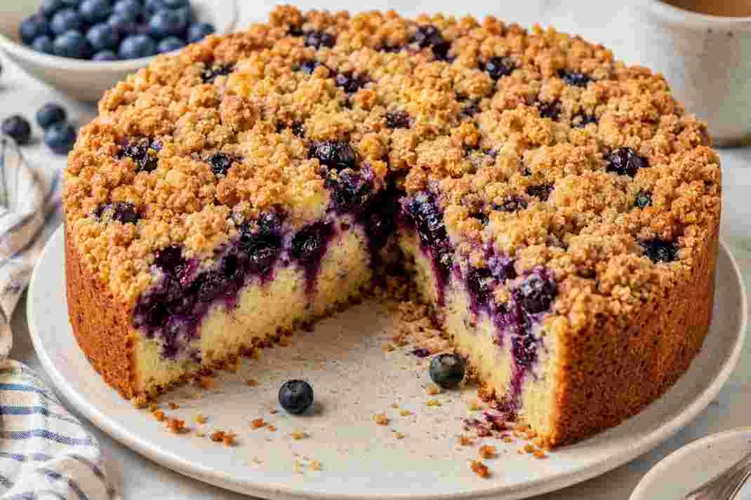 Bursting Blueberry Crumb Cake Bursting Blueberry Crumb Cake